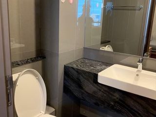 Wohnung zur Miete mit 1 Zimmer in Bang Rak, Bangkok