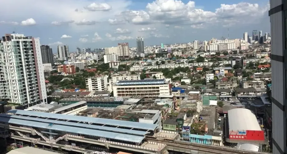 For rent 2 bedrooms condo in Phaya Thai, Bangkok