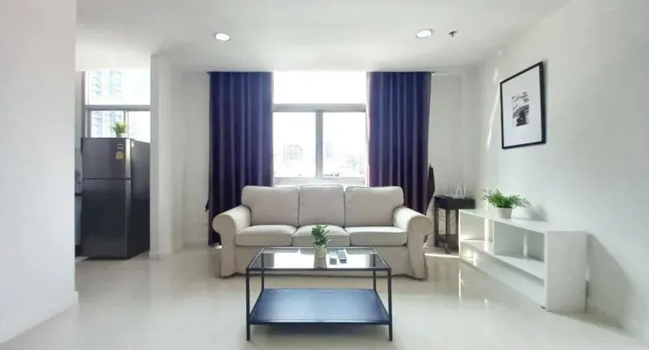 Condo en alquiler de 1 habitaciones en Khlong Toei, Bangkok
