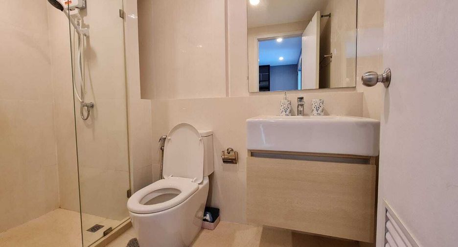 For rent 1 bed condo in Phaya Thai, Bangkok