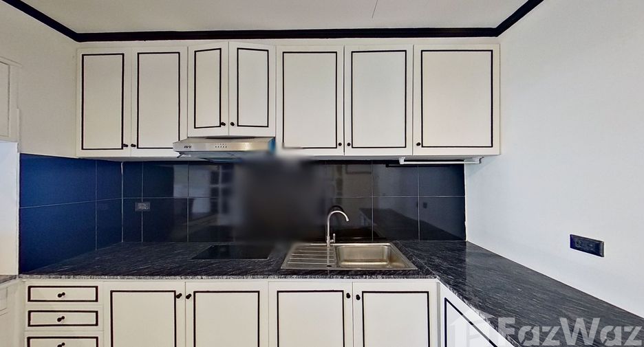 For rent 2 bedrooms condo in Watthana, Bangkok