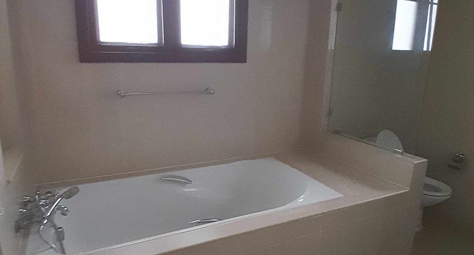 Haus zur Miete mit 5 Zimmer in Suan Luang, Bangkok