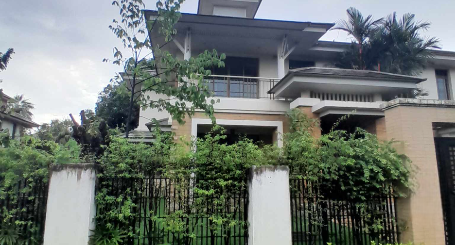Haus zur Miete mit 5 Zimmer in Suan Luang, Bangkok