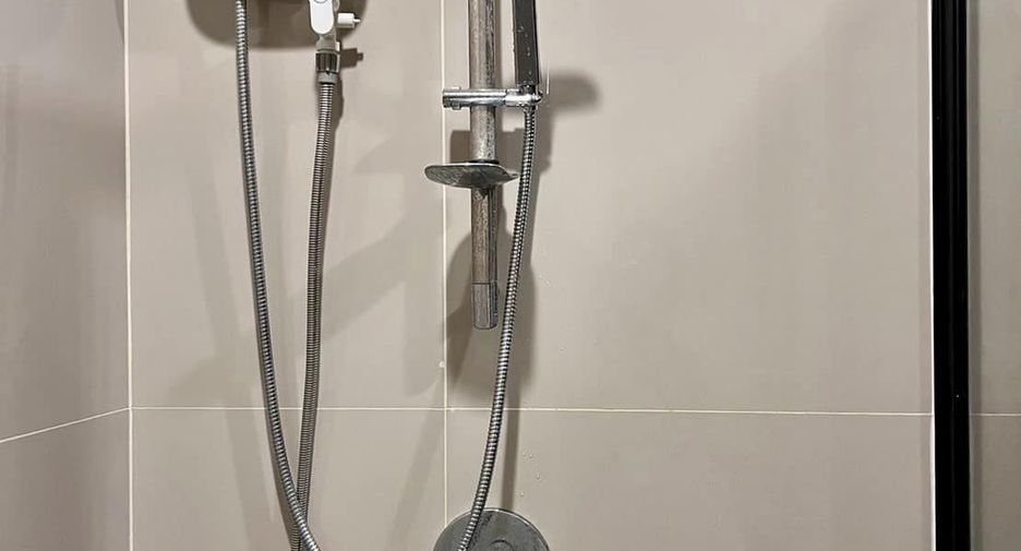 Wohnung zur Miete mit 1 Zimmer in Huai Khwang, Bangkok