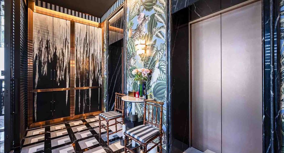 For rent 3 bedrooms condo in Watthana, Bangkok