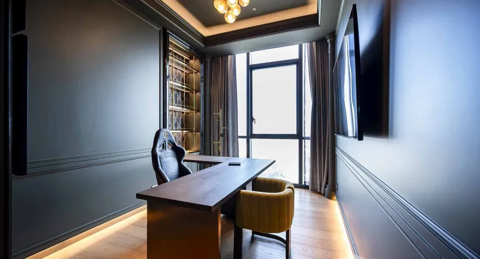 For rent 3 bedrooms condo in Watthana, Bangkok