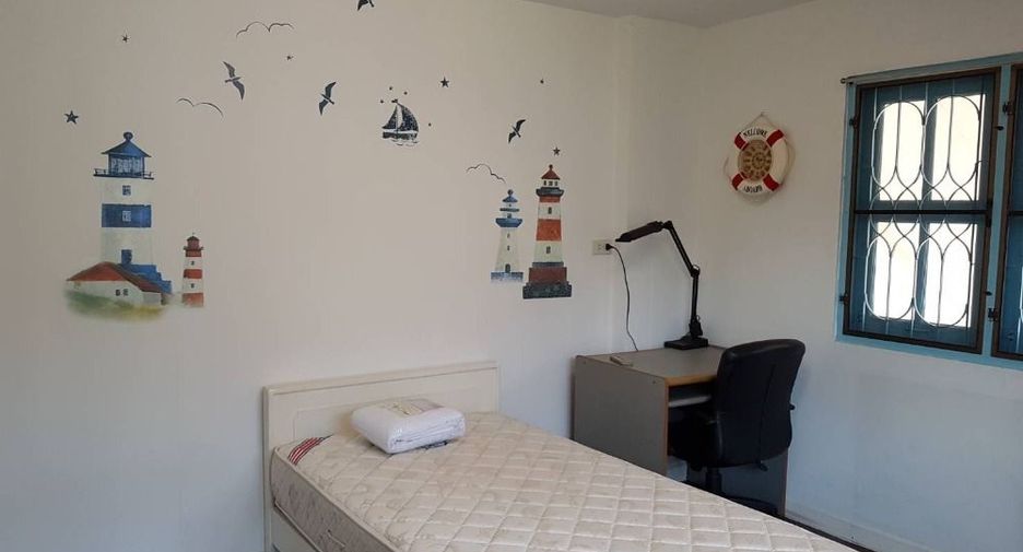 For rent 3 bedrooms house in Saphan Sung, Bangkok