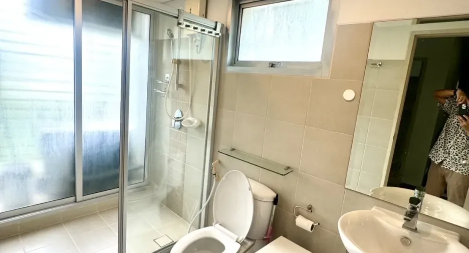 For rent 2 bedrooms condo in Watthana, Bangkok