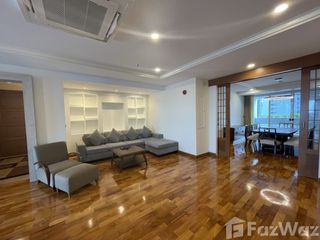 Apartamento en alquiler de 3 habitaciones en Khlong Toei, Bangkok