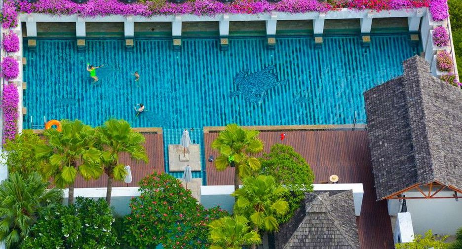 For rent 3 bedrooms condo in Pathum Wan, Bangkok