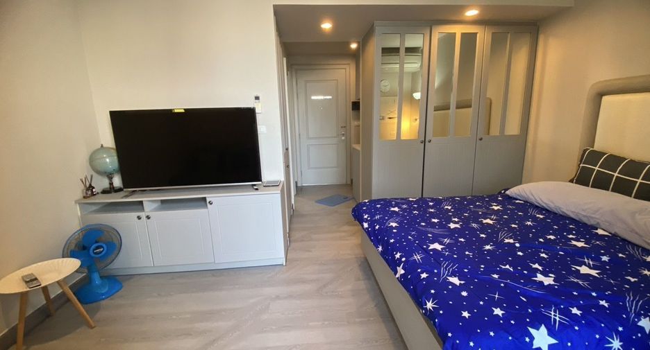 For rent studio condo in Phaya Thai, Bangkok