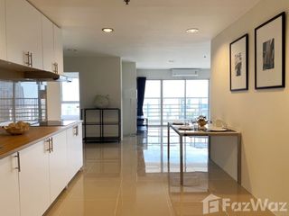 For rent 4 bedrooms condo in Khlong Toei, Bangkok