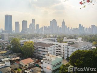 For rent 3 bedrooms condo in Pathum Wan, Bangkok
