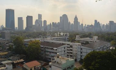 Condo en alquiler de 3 habitaciones en Pathum Wan, Bangkok