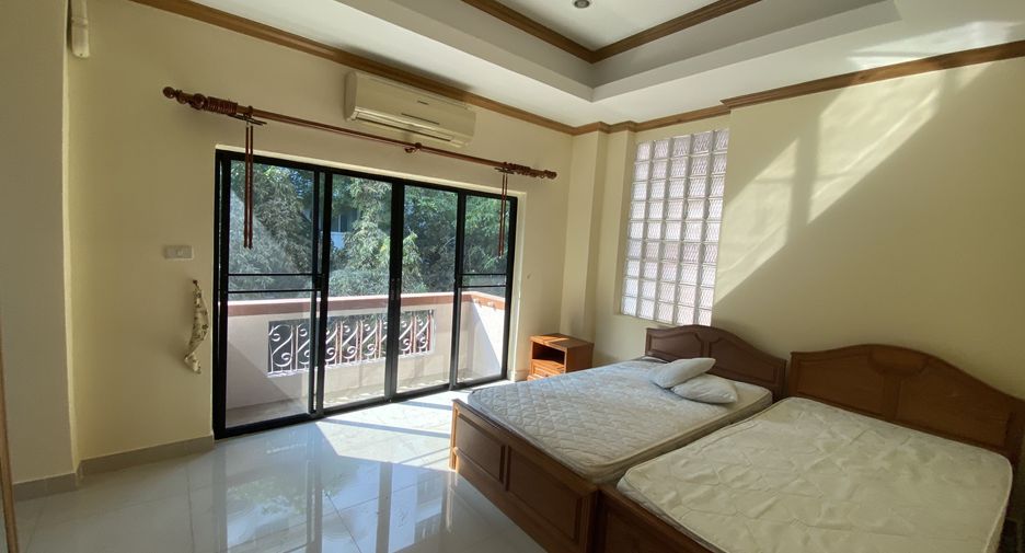 Apartment zur Miete mit 3 Zimmer in Watthana, Bangkok