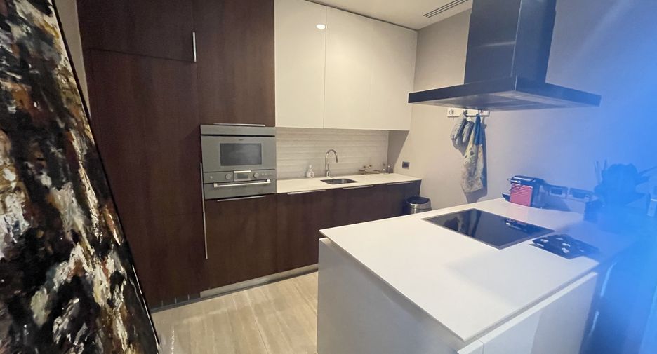 À louer 2 chambres condo à Pathum Wan, Bangkok