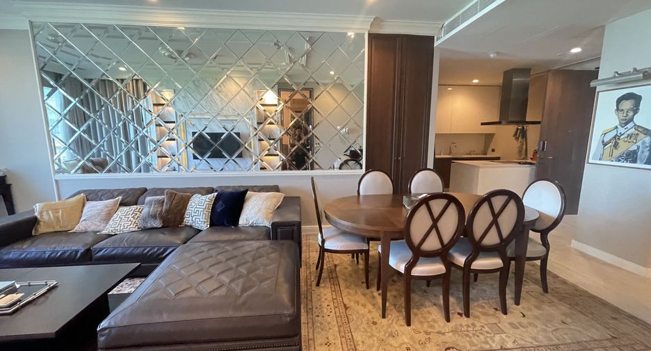À louer 2 chambres condo à Pathum Wan, Bangkok