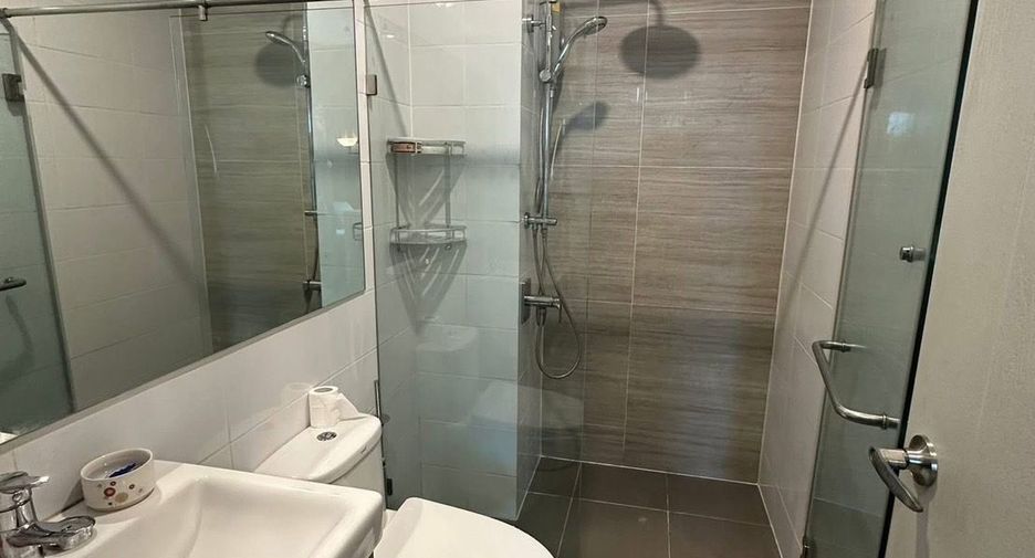 For rent 1 bed condo in Bang Kapi, Bangkok