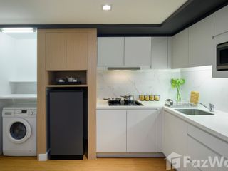 For rent 2 bedrooms apartment in Khlong Toei, Bangkok