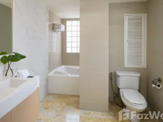 For rent 2 bedrooms apartment in Khlong Toei, Bangkok