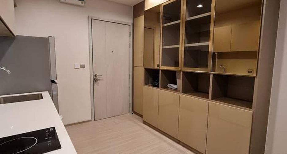 For rent 2 bedrooms condo in Phra Khanong, Bangkok