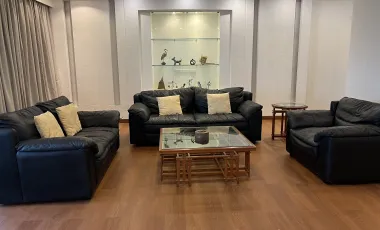 Condo en alquiler de 3 habitaciones en Watthana, Bangkok
