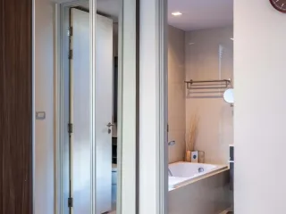 For rent 2 bedrooms condo in Watthana, Bangkok