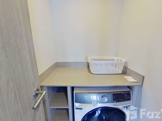 For rent 2 bedrooms apartment in Huai Khwang, Bangkok