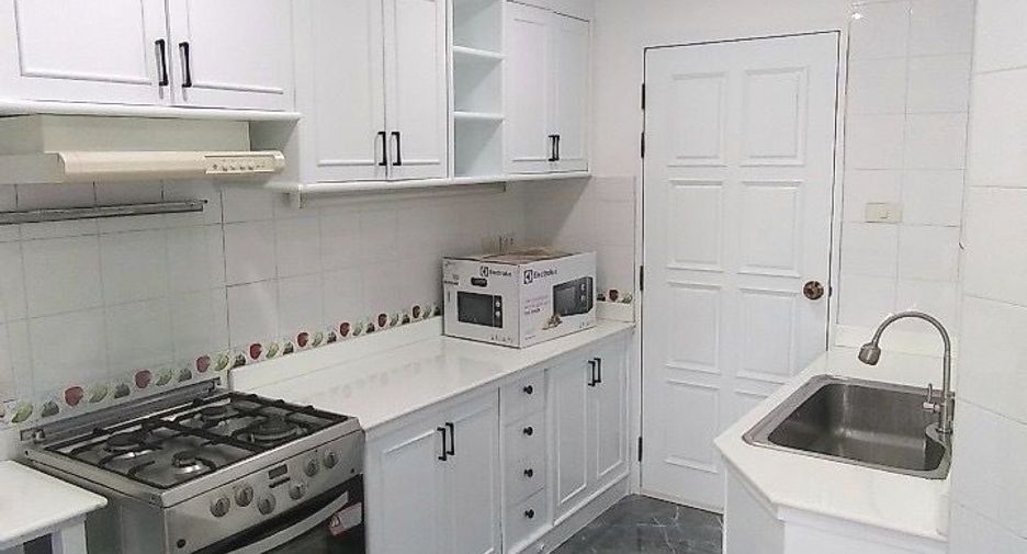 Аренда 2 спальни кондо в Щаттхана, Бангкок