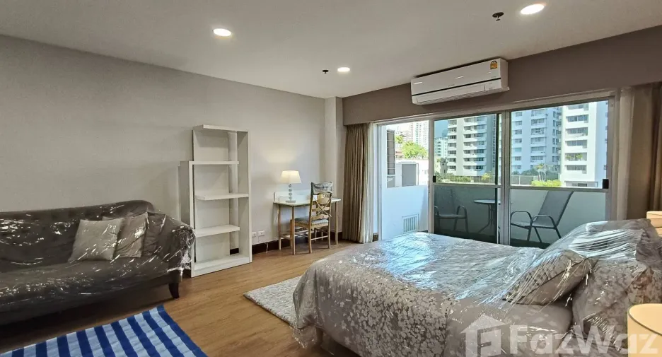À louer 3 chambres condo à Watthana, Bangkok
