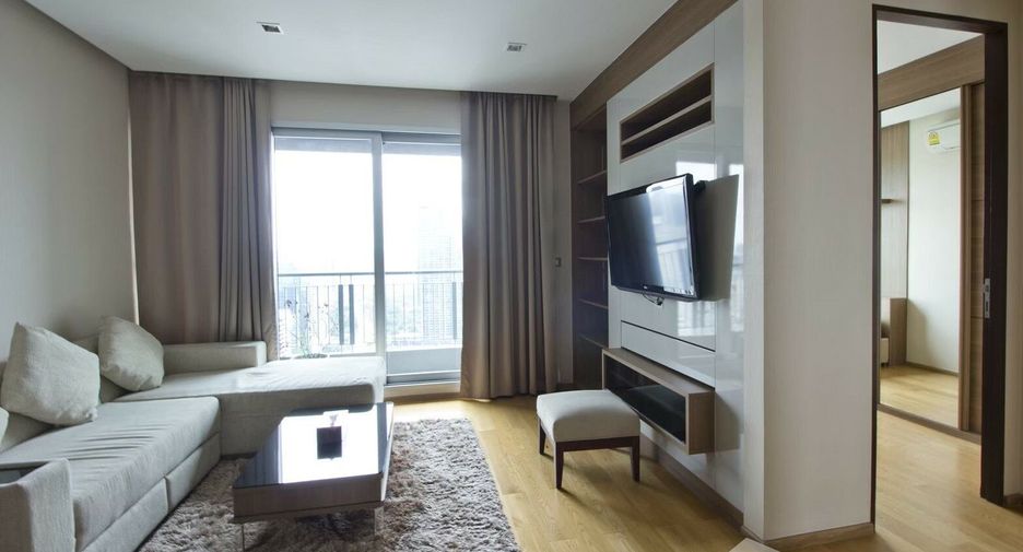 For rent 2 bedrooms condo in Watthana, Bangkok