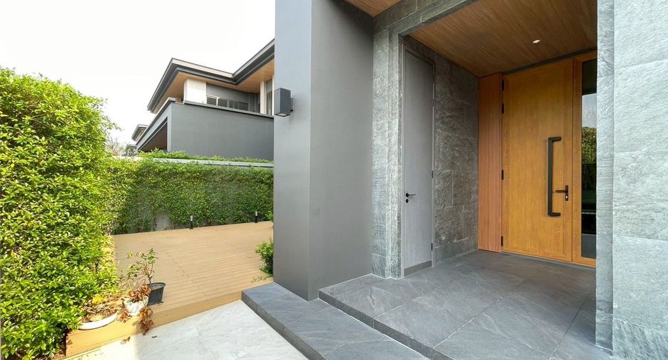For rent 4 bedrooms house in Suan Luang, Bangkok