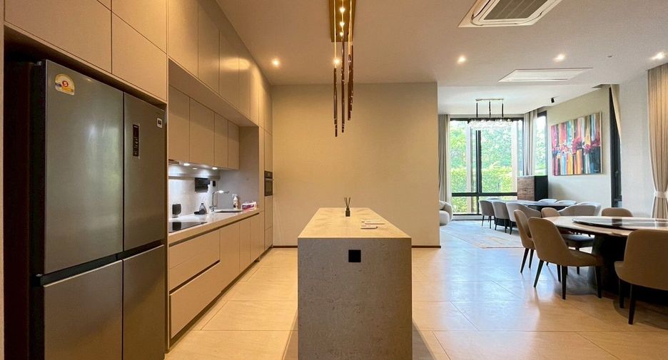 For rent 4 bedrooms house in Suan Luang, Bangkok