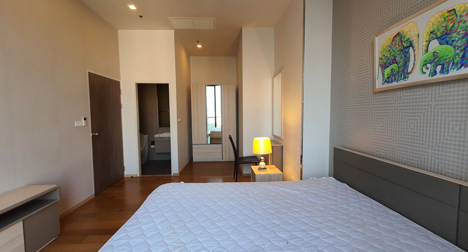 For rent 2 bedrooms condo in Phaya Thai, Bangkok