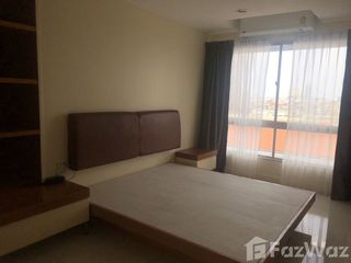 For rent 2 bedrooms condo in Yan Nawa, Bangkok