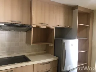 For rent 2 bedrooms condo in Yan Nawa, Bangkok