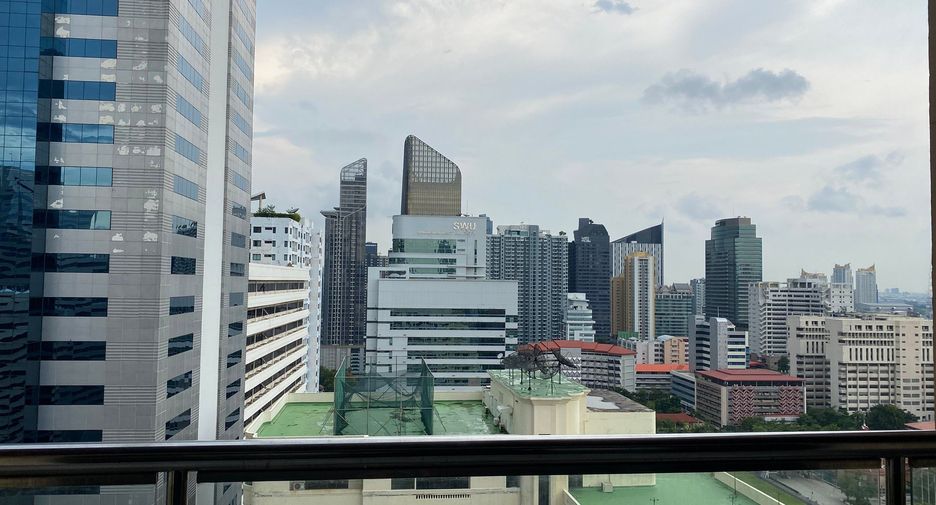 Wohnung zur Miete mit 3 Zimmer in Watthana, Bangkok