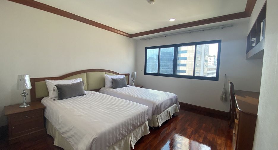 Wohnung zur Miete mit 3 Zimmer in Watthana, Bangkok