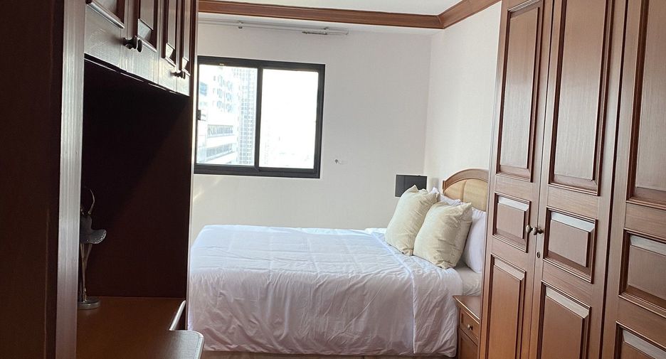 Wohnung zur Miete mit 3 Zimmer in Watthana, Bangkok