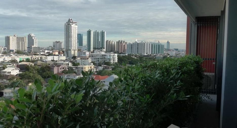 Wohnung zur Miete mit 2 Zimmer in Yan Nawa, Bangkok