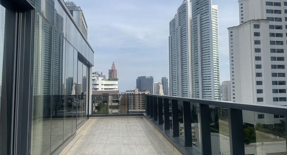Apartamento en alquiler de 3 habitaciones en Khlong Toei, Bangkok