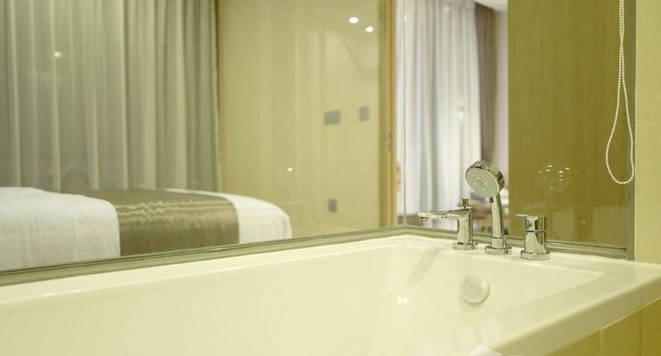 For rent 1 bed condo in Watthana, Bangkok