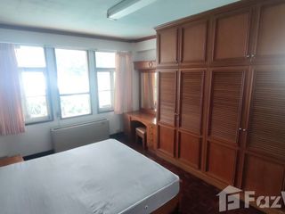 À louer 3 chambres appartement à Khlong Toei, Bangkok