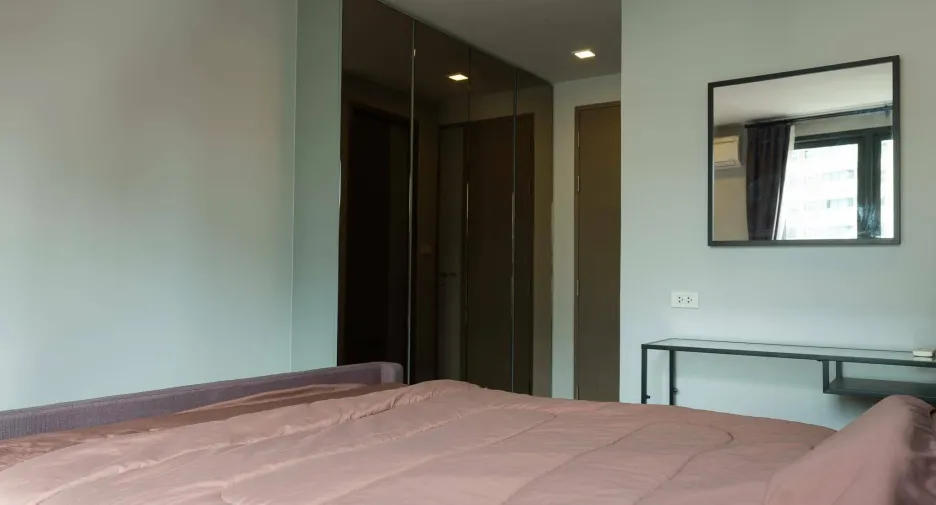Condo en alquiler de 2 habitaciones en Khlong Toei, Bangkok
