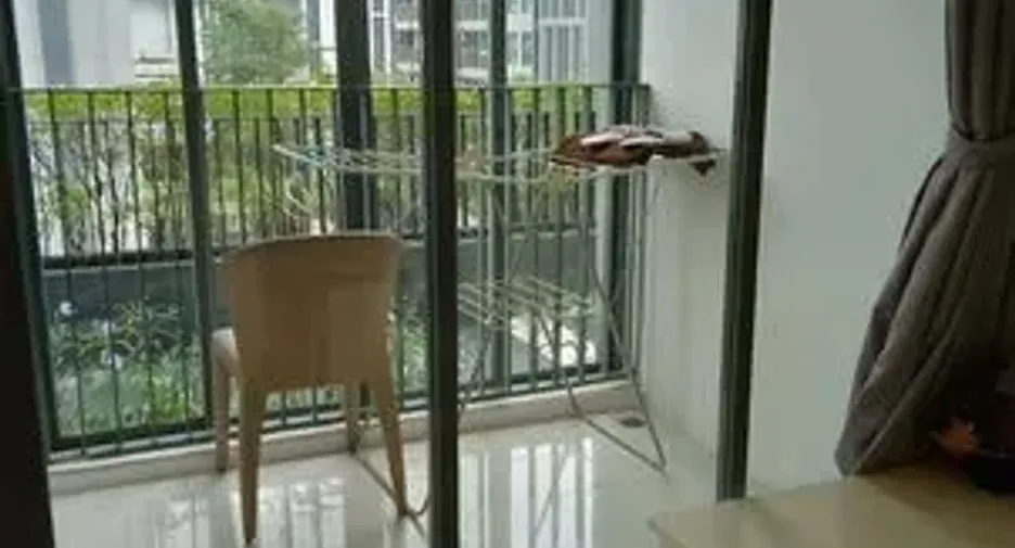 Condo en alquiler de 2 habitaciones en Phra Khanong, Bangkok