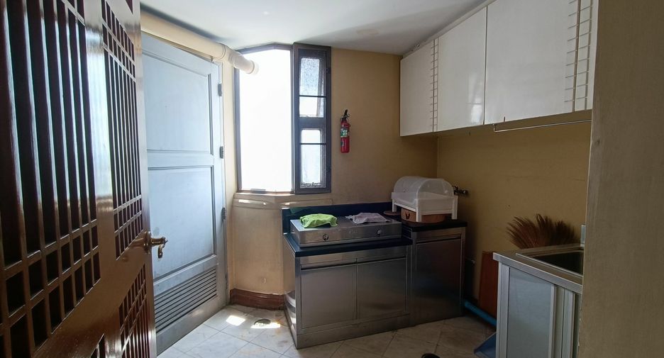 For rent 2 bedrooms condo in Bang Kho Laem, Bangkok