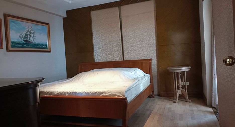 For rent 2 bedrooms condo in Bang Kho Laem, Bangkok