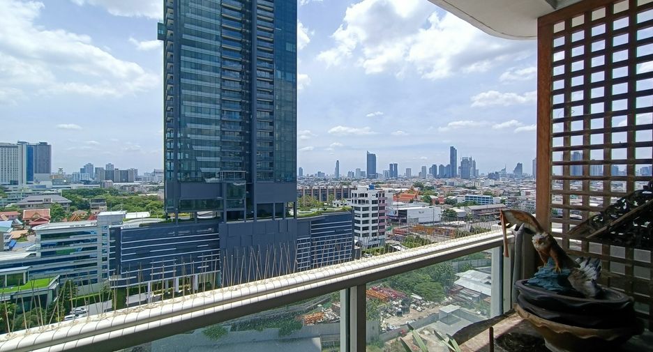 For rent 2 bedrooms condo in Bang Kho Laem, Bangkok