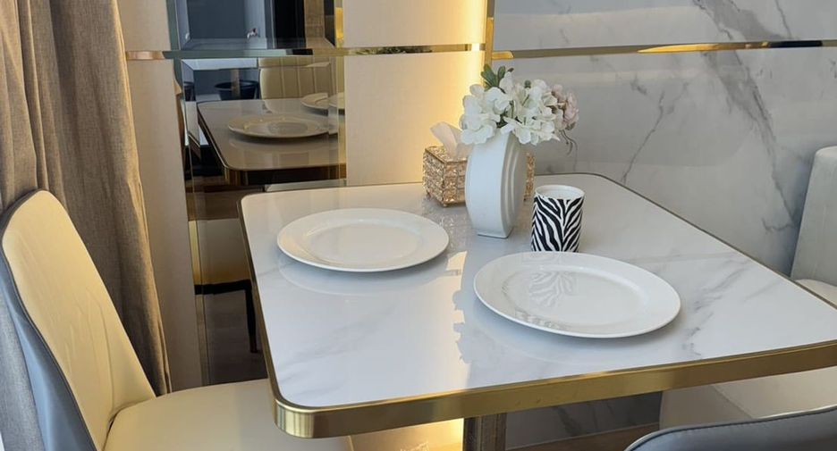 For rent 2 bedrooms condo in Khlong Toei, Bangkok