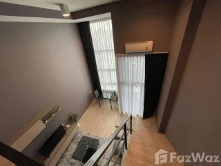 À louer 1 chambre condo à Khlong San, Bangkok